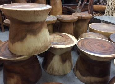 narural wood round stools
